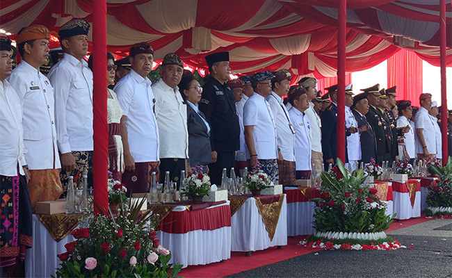 Ketua PTUN Denpasar Mengikuti Upacara Hari Lahir Pancasila 2025 Provinsi Bali
