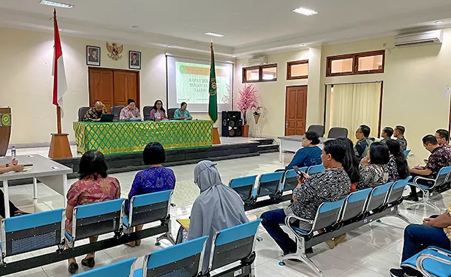Rapat Umum Bulanan Bulan Januari 2025 PTUN Denpasar
