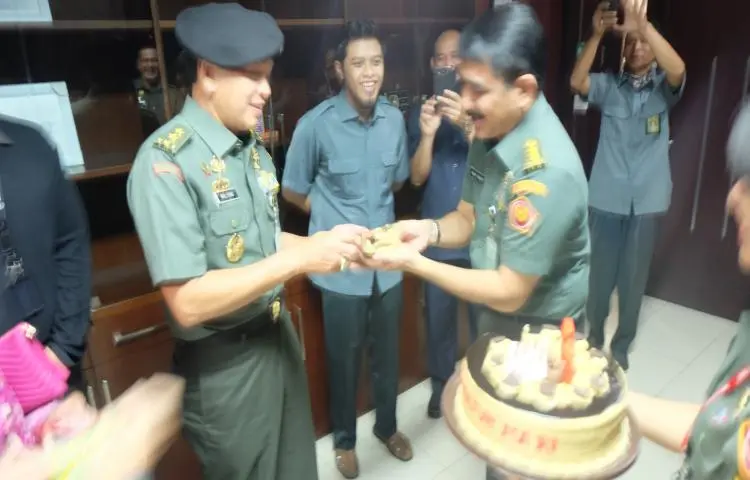 Selamat Ulang Tahun Bapak Dirjen Badan Peradilan Militer dan Peradilan Tata Usaha Negara