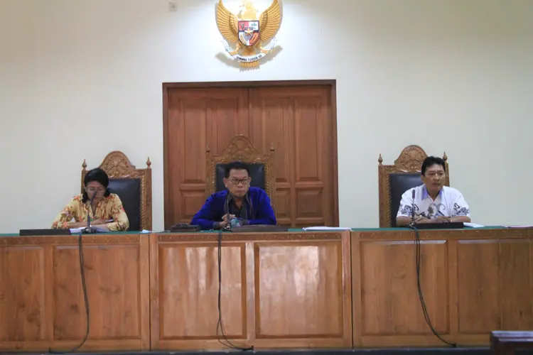 RAPAT BULANAN PENGADILAN TATA USAHA NEGARA DENPASAR PERIODE MEI 2017